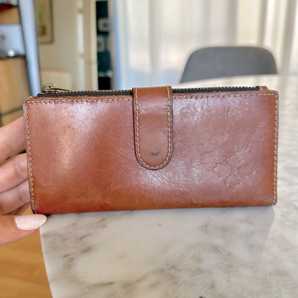 Patricia Nash Nazari Wallet Tan